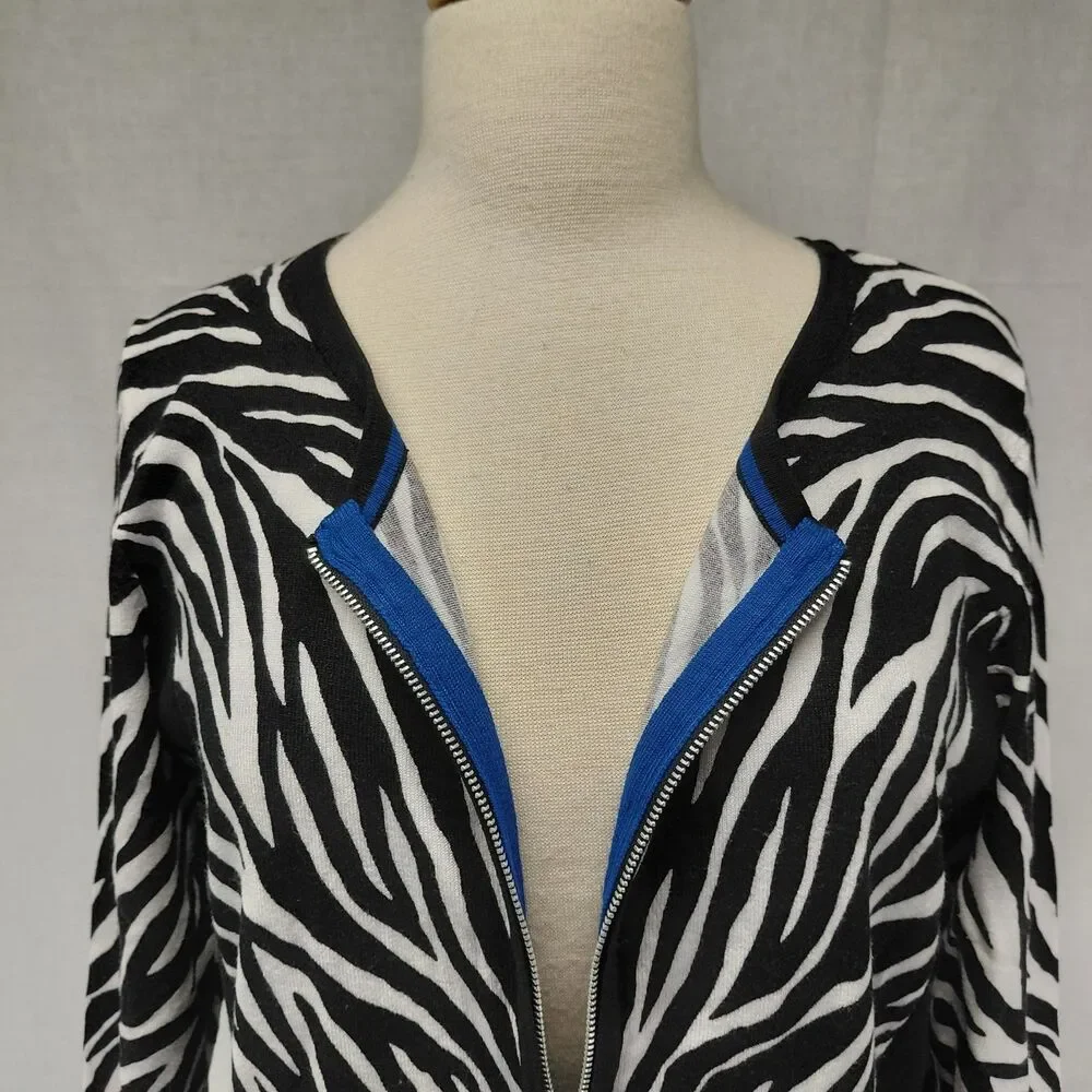 White House Black Market zebra print 3/4 sleeve zip front cropped cardigan SZ XL - Picture 4 of 8
